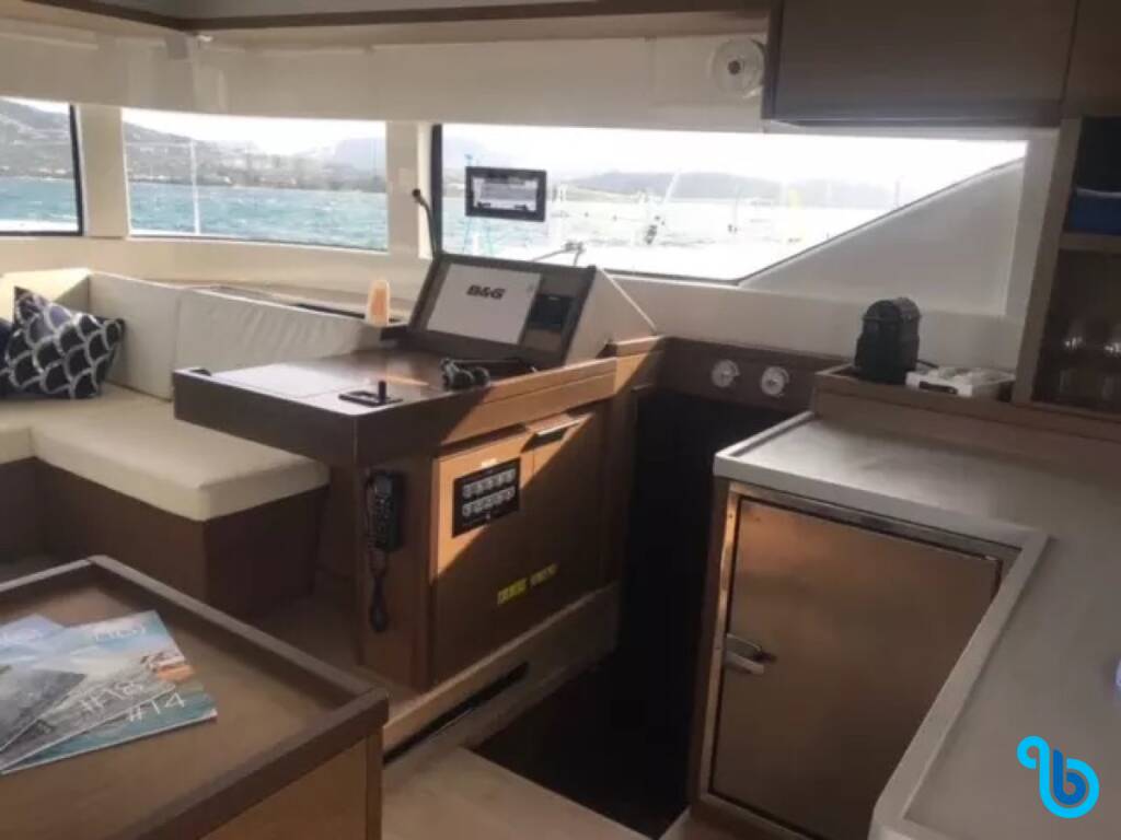 Lagoon 50, Baten Kaitos II  (A/C, WM, Generator, Tender Lift, Inverter)