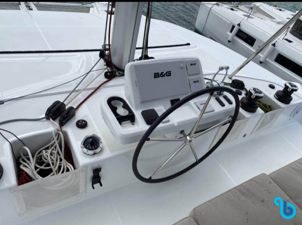 Lagoon 50, new Lag. 50 (A/C, WM, Generator, Tender Lift, Inverter)