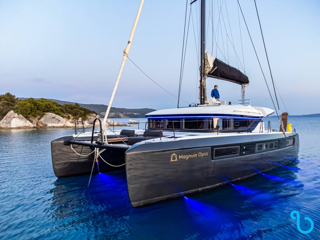 Lagoon 50, Magnum Opus VIP-equipped