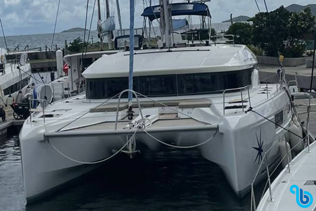 Lagoon 50, BOTTOMS UP