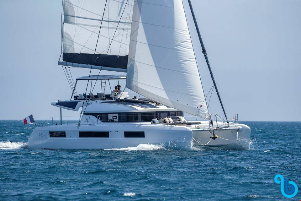 Lagoon 51, 