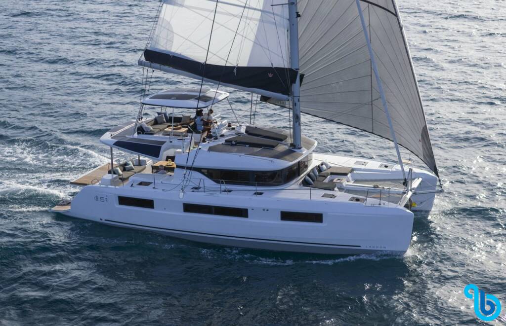 Lagoon 51, Pearl