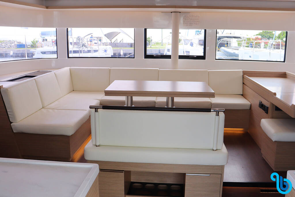 Lagoon 51, GOLDEN HIND