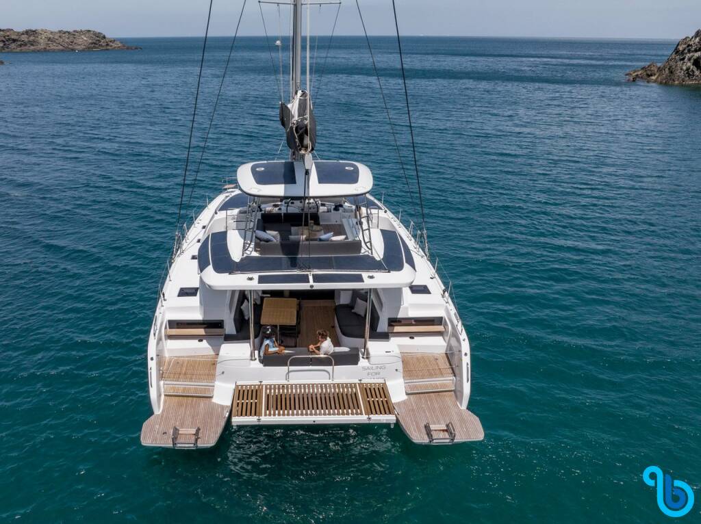 Lagoon 51, MYTHOS