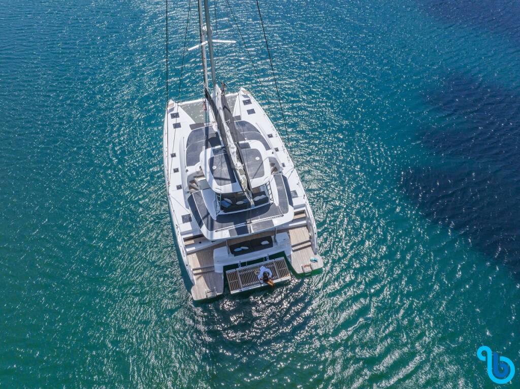 Lagoon 51, NEW (crewed)