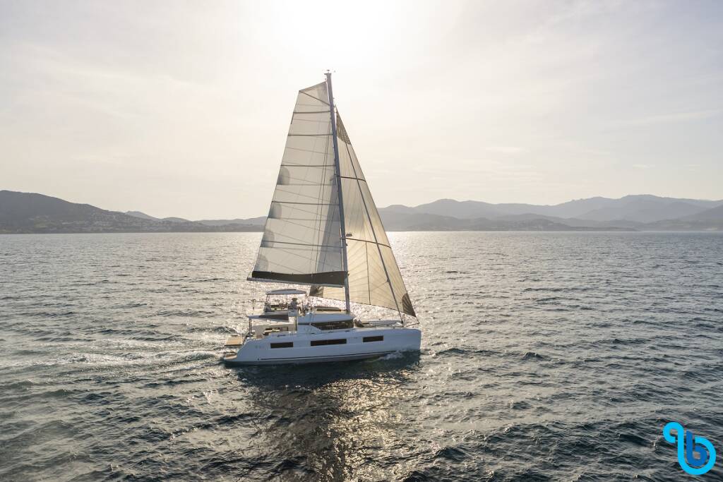 Lagoon 51, NEW (crewed)