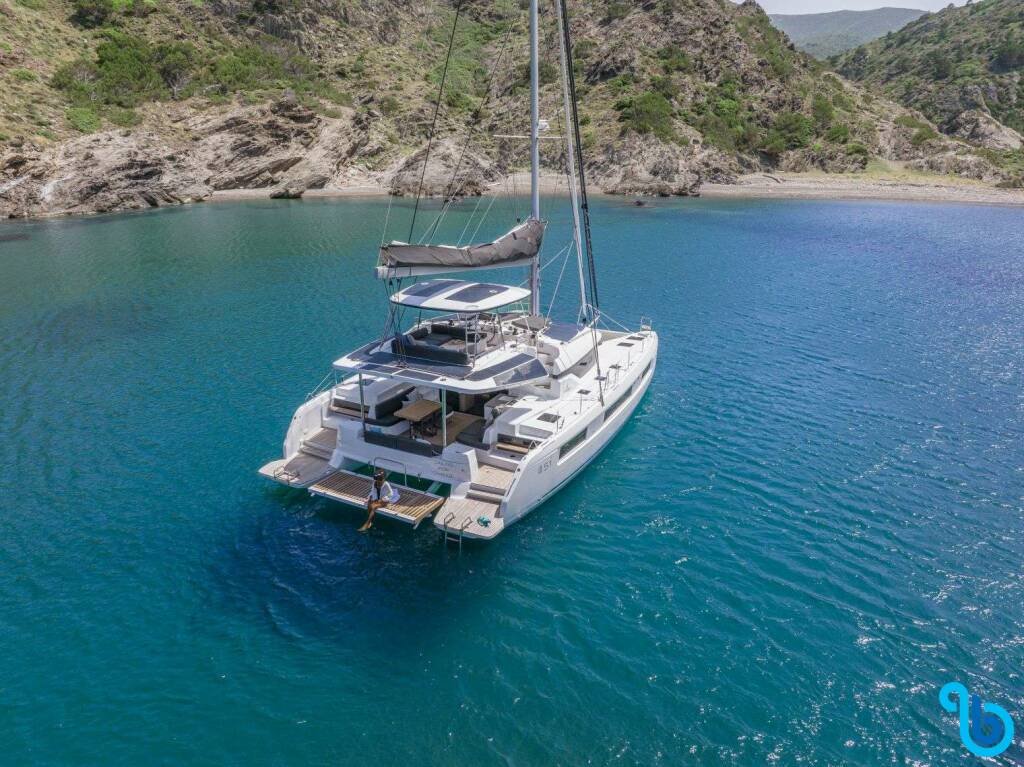 Lagoon 51, ARANEL (VIP EQUIPPED, Generator, Air-condition, Watermaker, tenderlift / bating platform, 2 SUP)