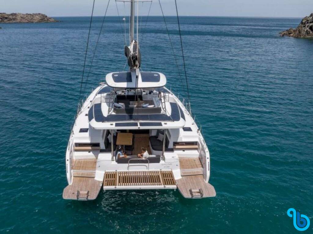 Lagoon 51, ARANEL (VIP EQUIPPED, Generator, Air-condition, Watermaker, tenderlift / bating platform, 2 SUP)