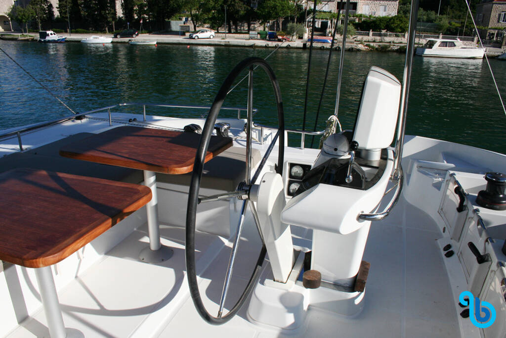 Lagoon 52 F, SAGA