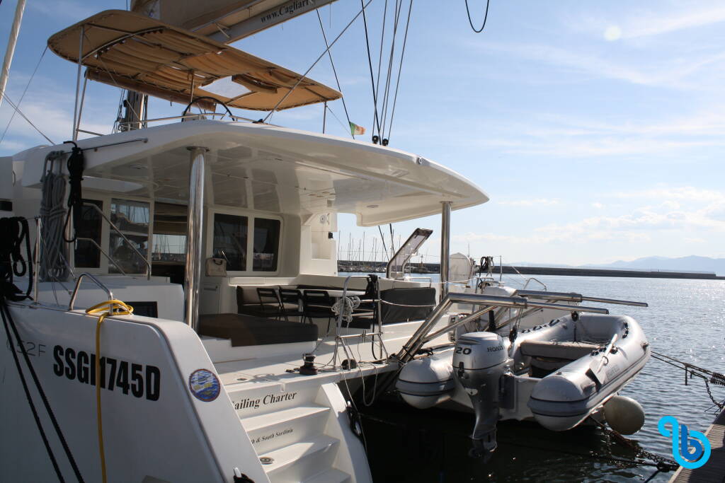 Lagoon 52F, Cala Luna - air conditioned -