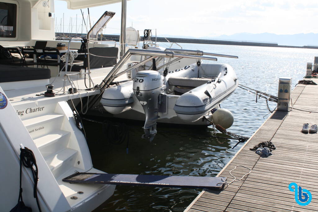 Lagoon 52F, Cala Luna - air conditioned -