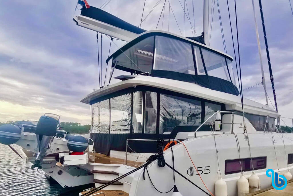 Lagoon 55, TIGA GRANDE