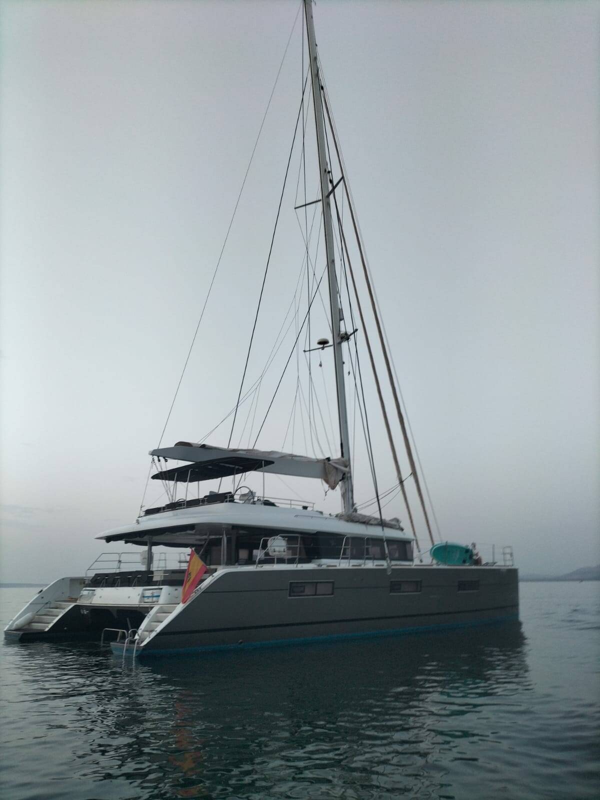 Lagoon 620, ZS