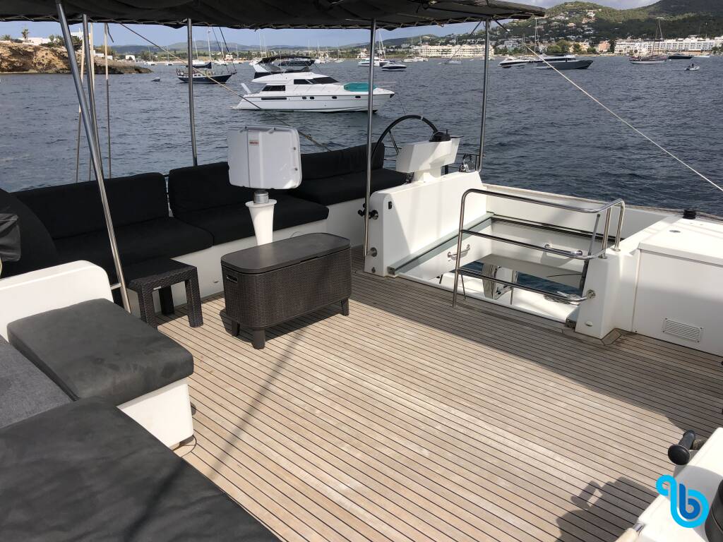 Lagoon 620, ZS