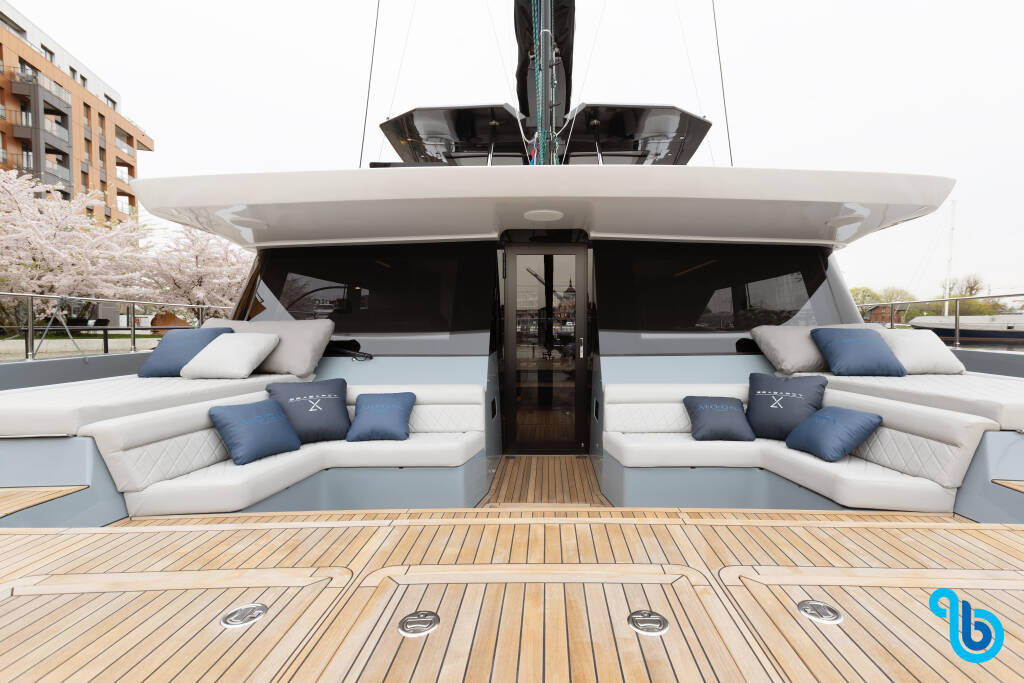 Moon Yacht 60, SEABARIT LX