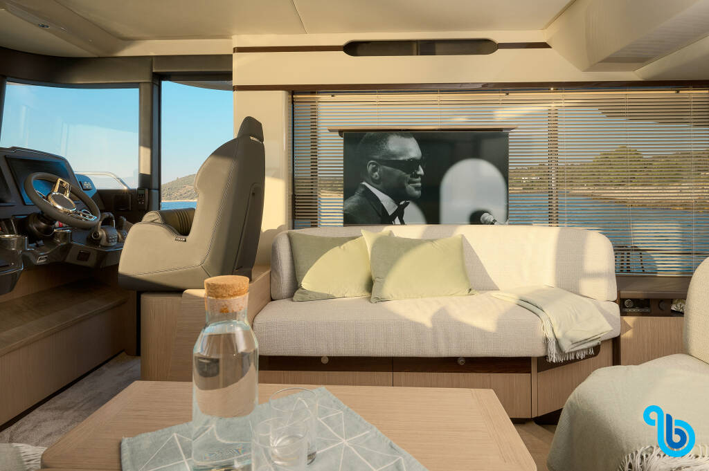 Navetta 48, AVA