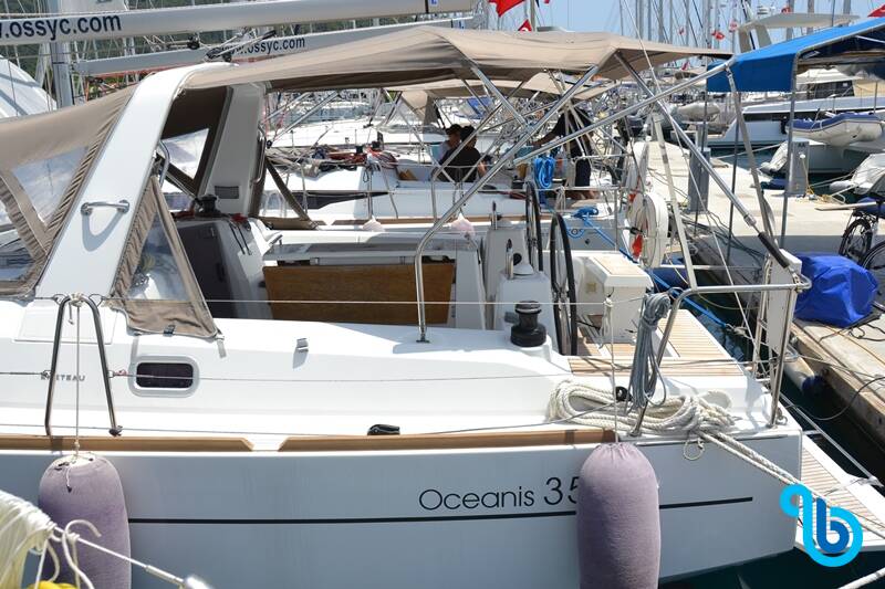 Oceanis 35, Blondi