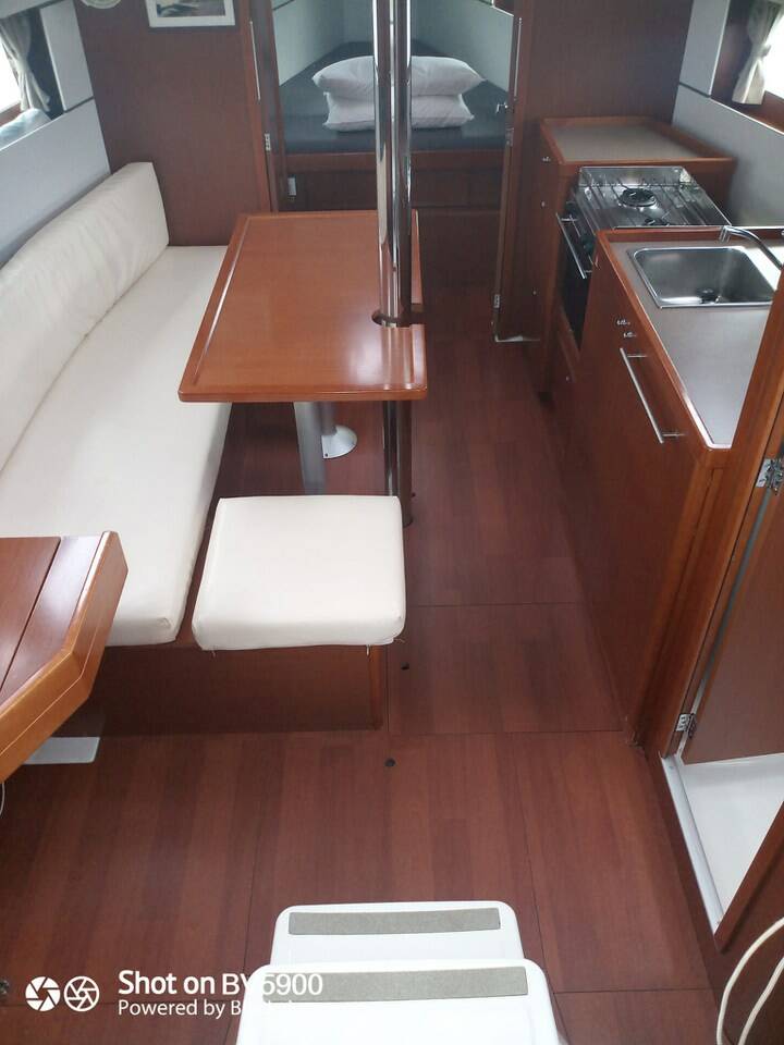 Oceanis 35.1, Beghe