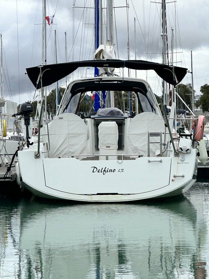 Oceanis 38.1, DELFINO **