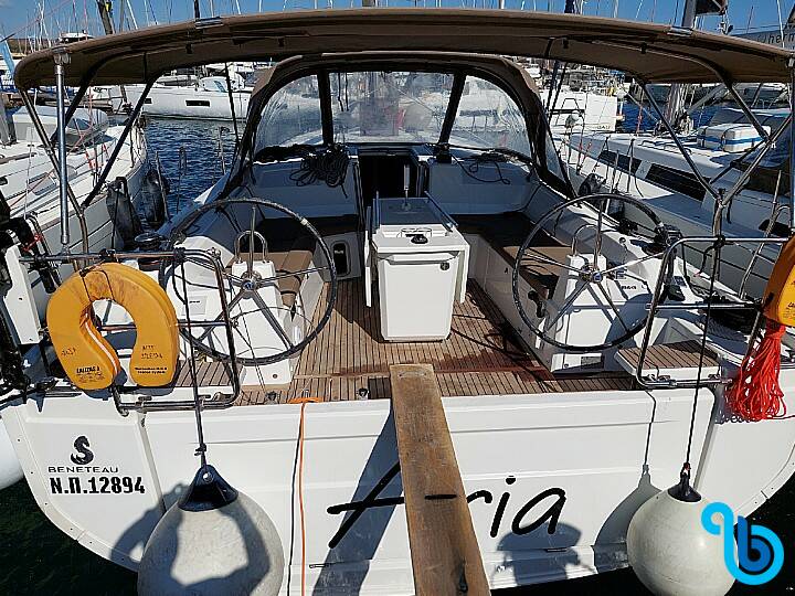 Oceanis 40.1, Aria