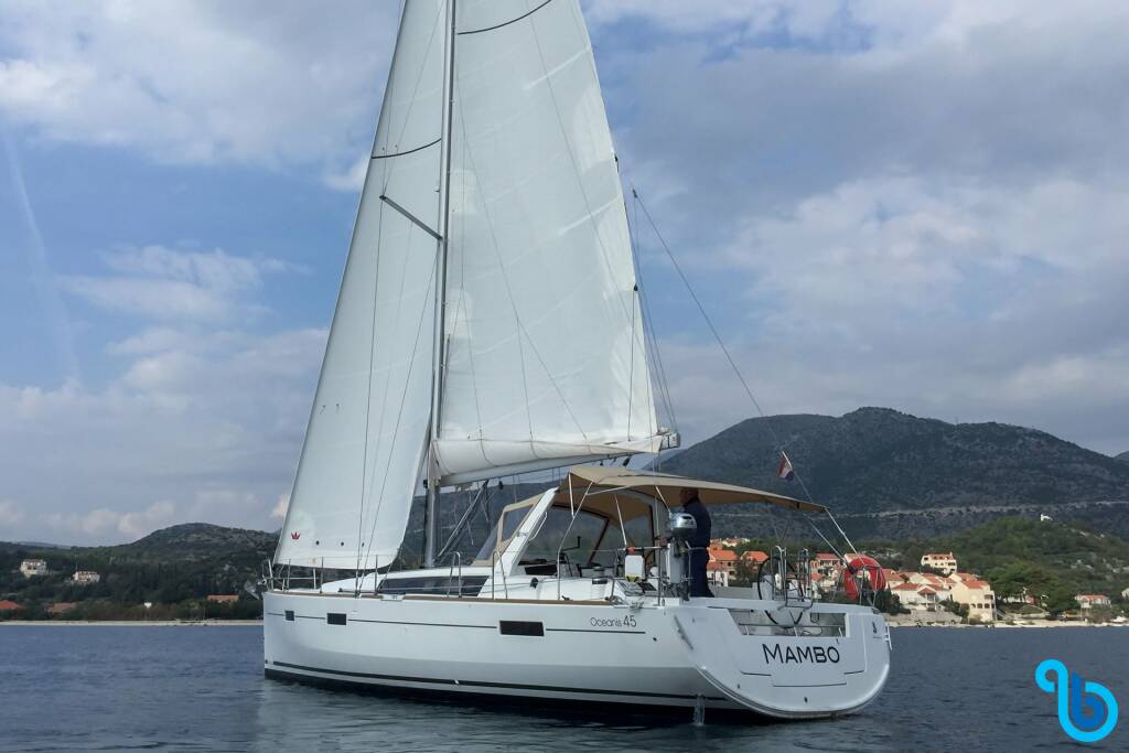 Oceanis 45, Mambo 1