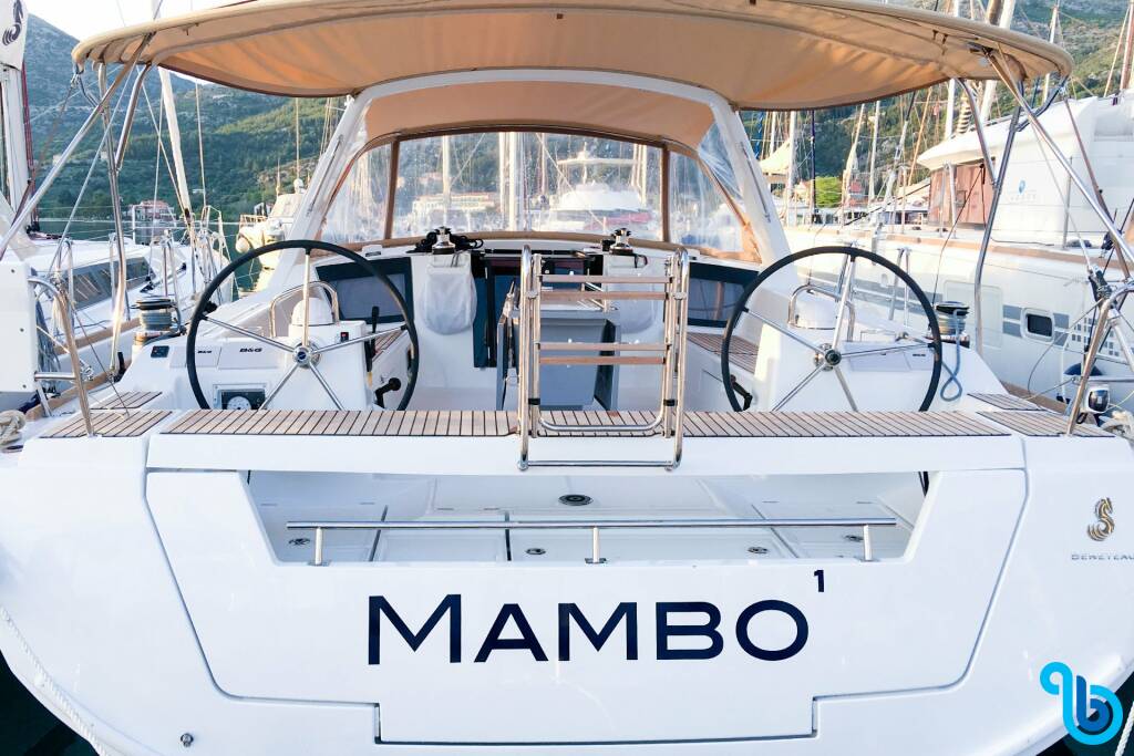 Oceanis 45, Mambo 1