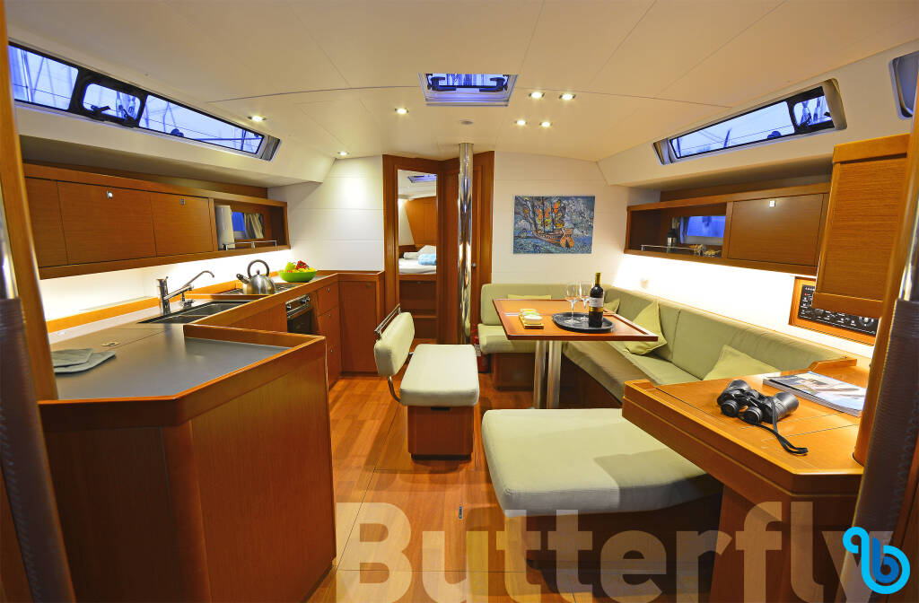 Oceanis 45, BUTTERFLY