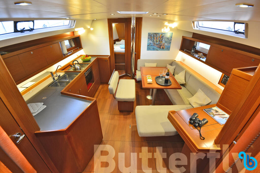 Oceanis 45, BUTTERFLY