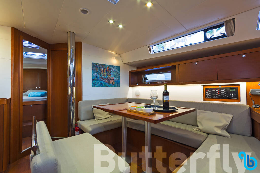 Oceanis 45, BUTTERFLY