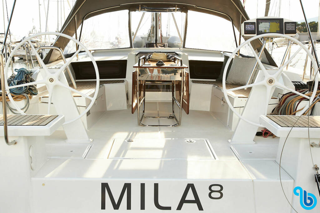 Oceanis 46.1, Mila 8