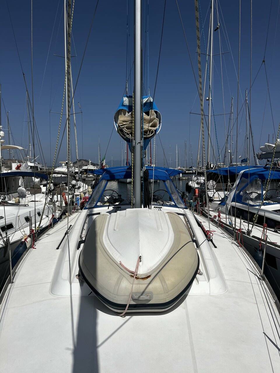 Oceanis 48, Erikoussa