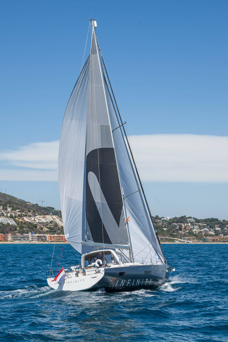 Oceanis 60, INFINITY