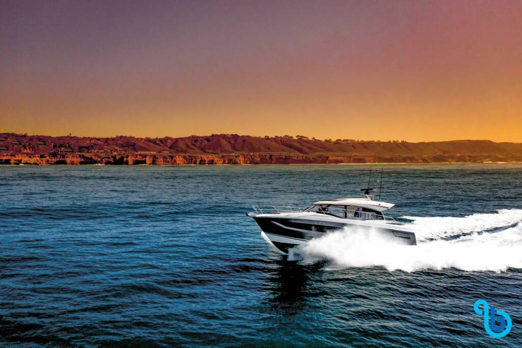 Prestige 420 S, Majabell II