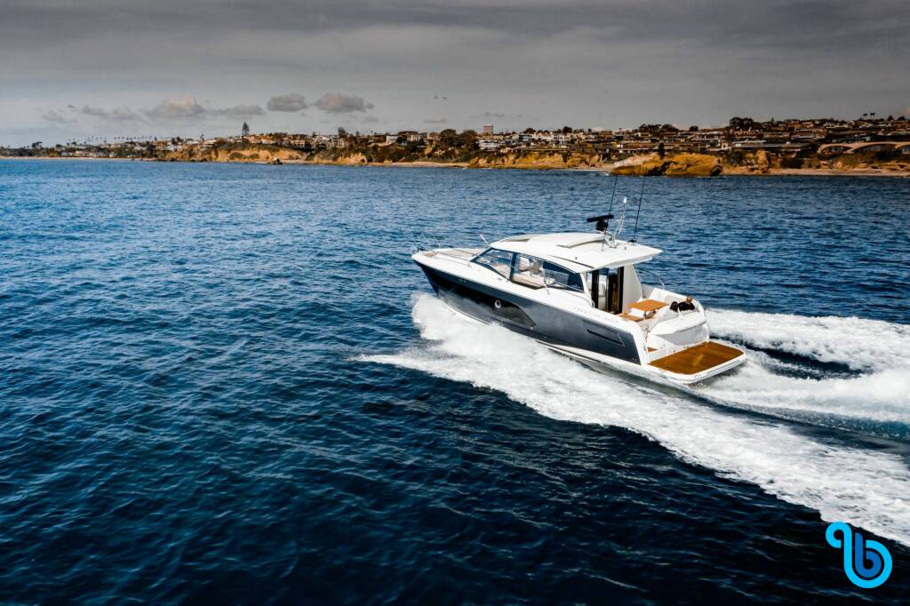 Prestige 420 S, Majabell II