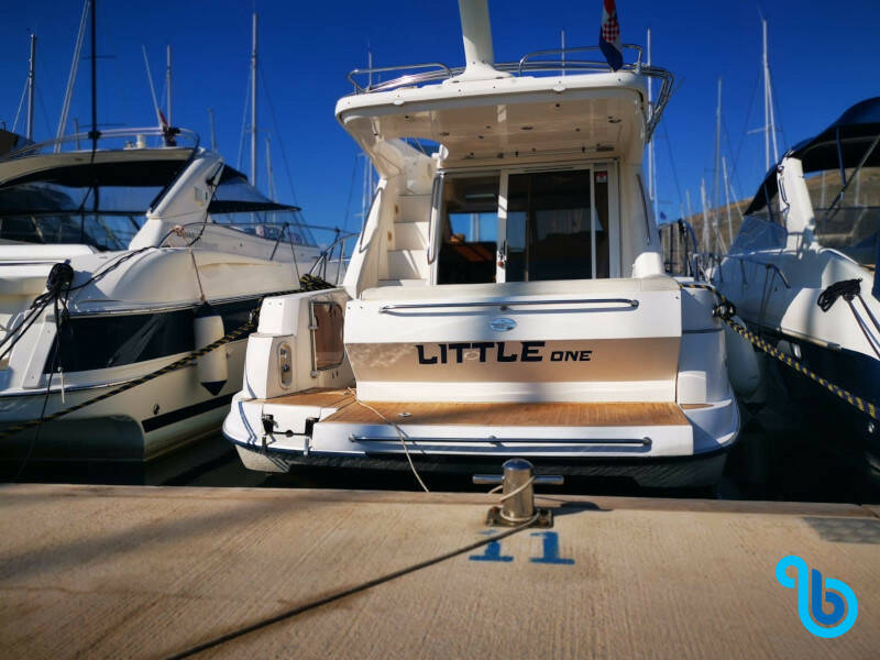 Sealine F34, Little One