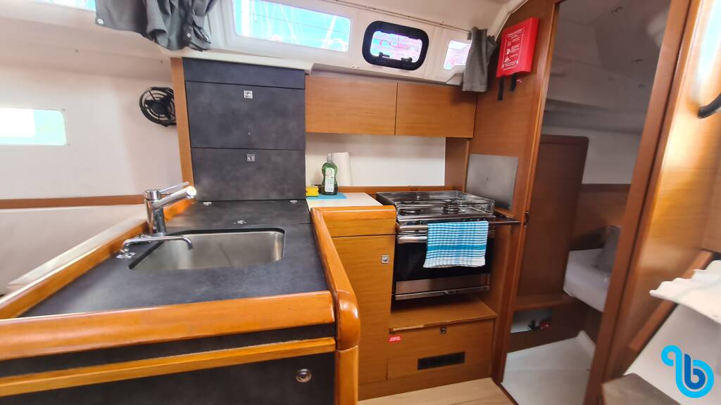 Sun Odyssey 349, LAPWING