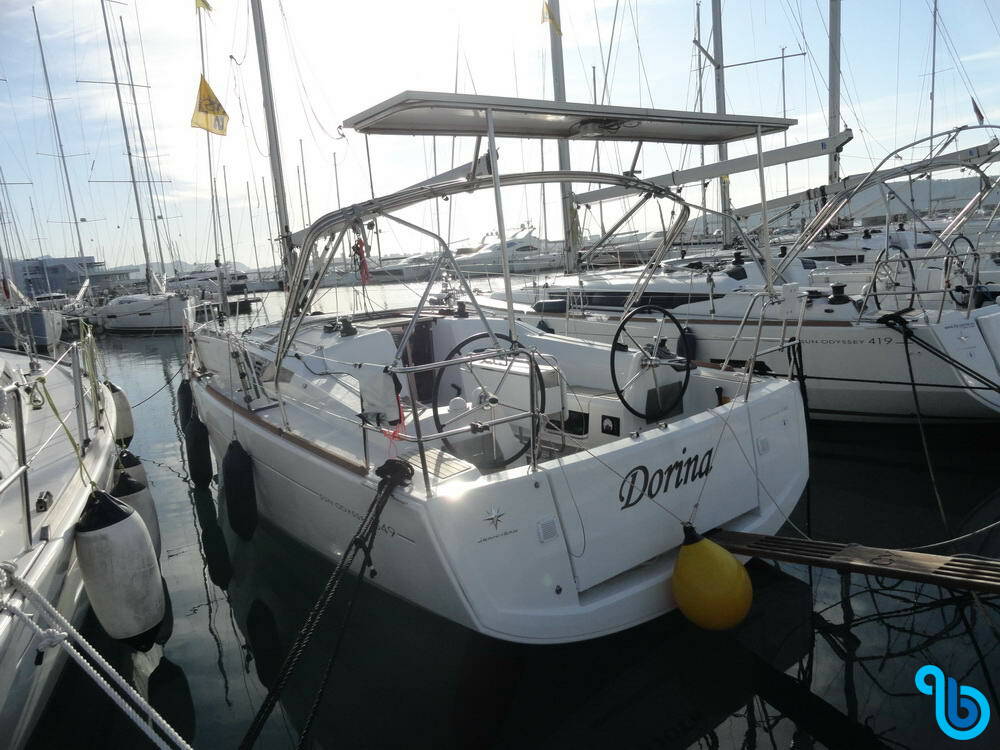 Sun Odyssey 349, 