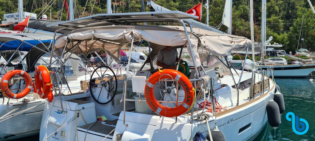 Sun Odyssey 409, 