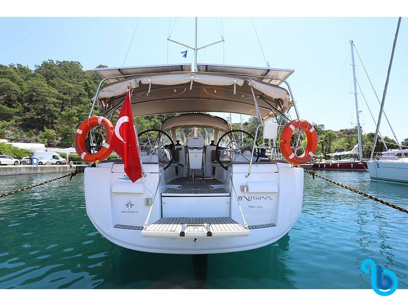 Sun Odyssey 409, 