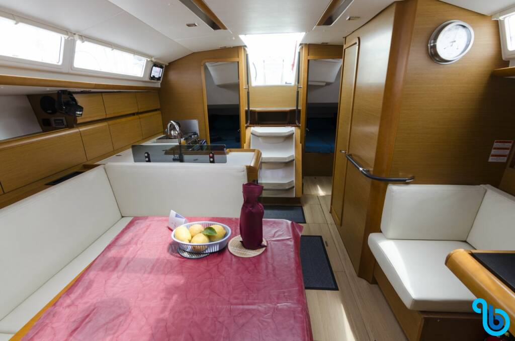 Sun Odyssey 409, Cecile