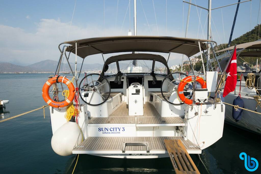 Sun Odyssey 410, Suncity 3