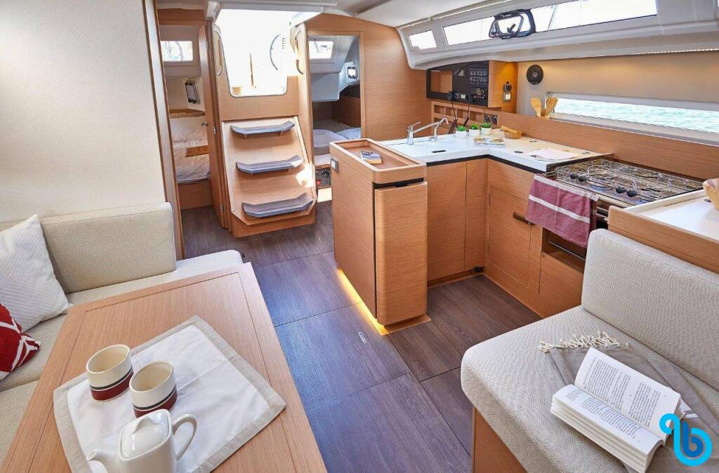 Sun Odyssey 410, Orla