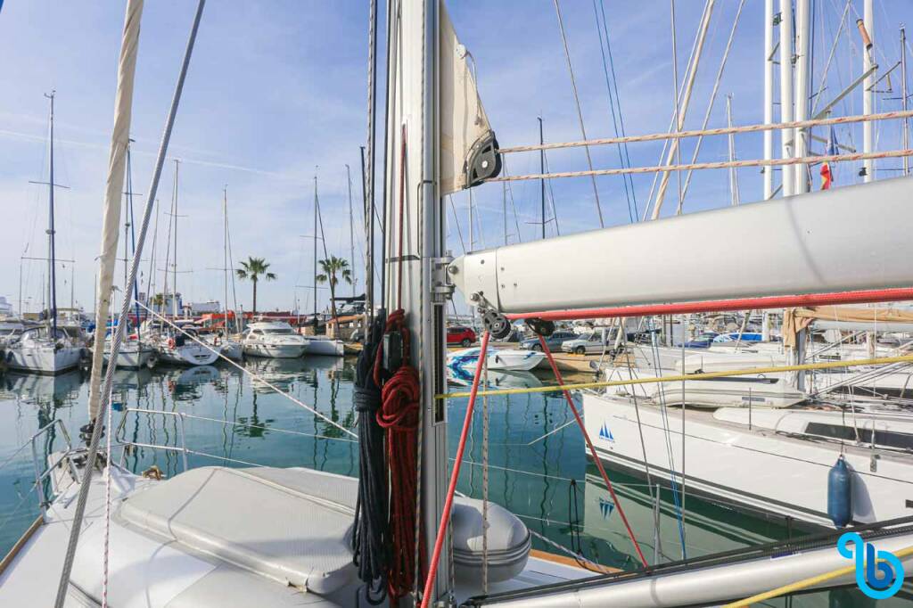 Sun Odyssey 419, 