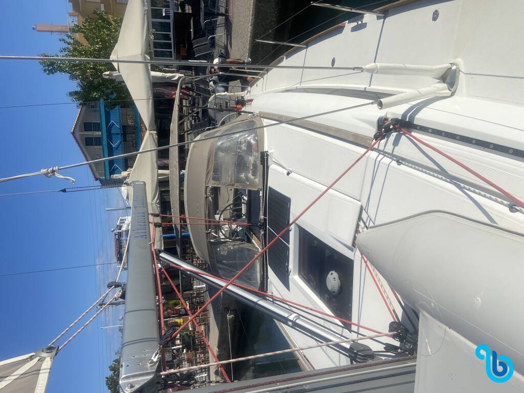 Sun Odyssey 439, Triada