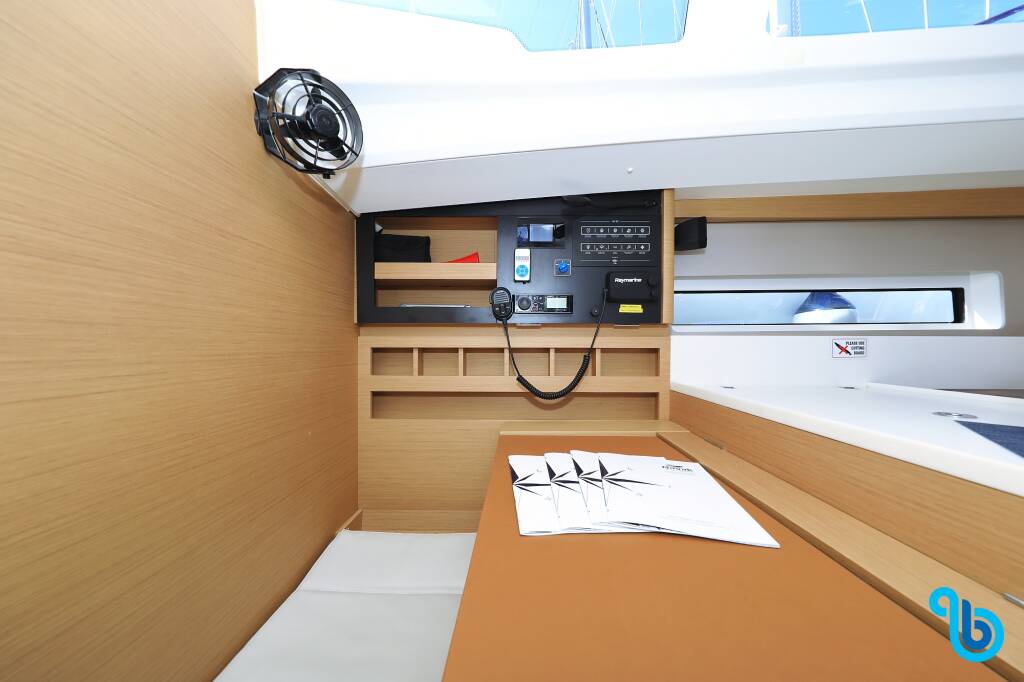 Sun Odyssey 440, 