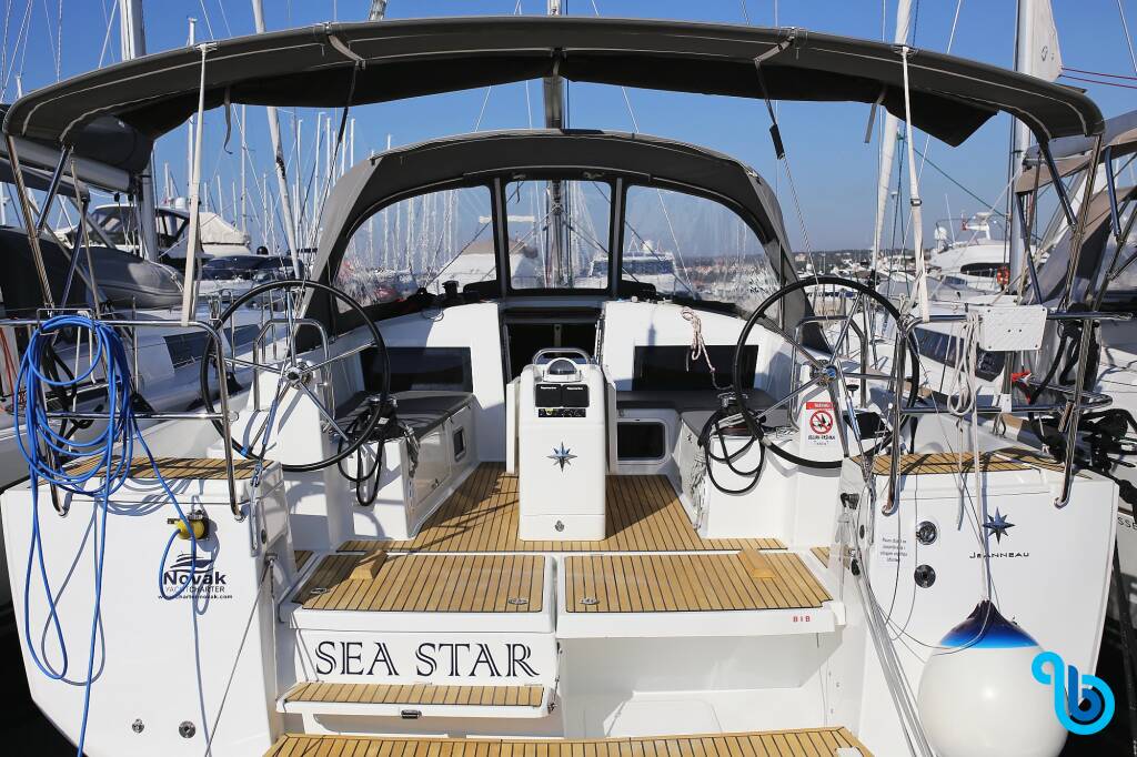 Sun Odyssey 440, 