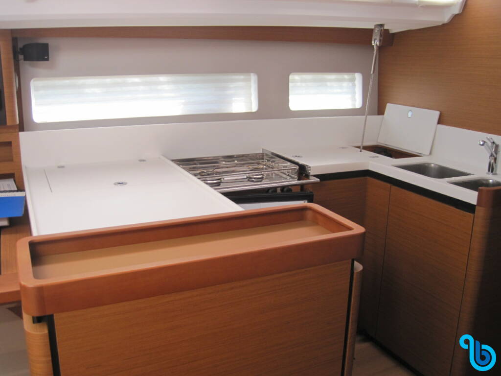 Sun Odyssey 440, PRESTIGE