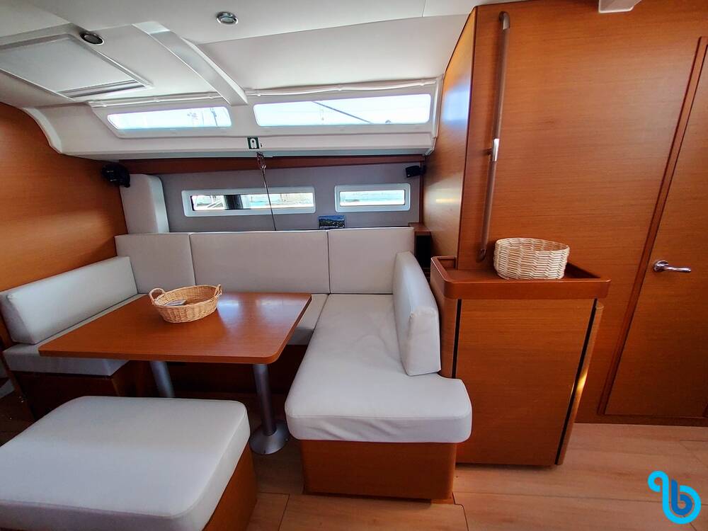 Sun Odyssey 440, PRESTIGE