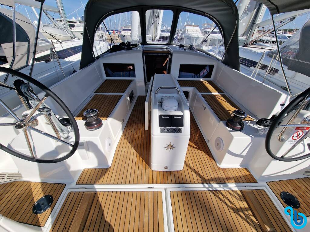 Sun Odyssey 440, Vela