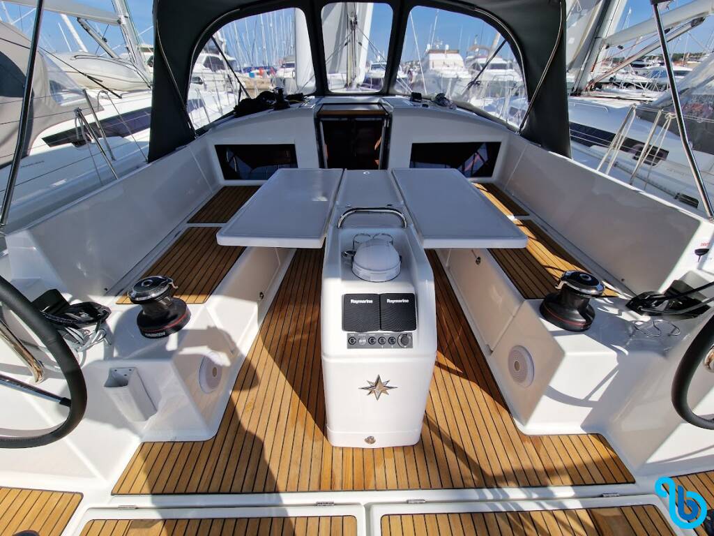 Sun Odyssey 440, Vela